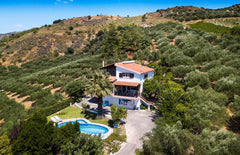 Set on a hill in a rural village setting, this Place provides a peaceful startin Heraklion, Greece Charming villa Maria Entire villa vacation rental 29307214