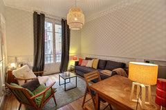 Appartement  de 45m2 chaleureux dans une cour intérieure, très calme. A proximit Marseille, France Appart agréable et calme, 45m2, Paris, 15e Entire rental unit vacation rental 23737118