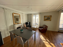 I share my charming and convenient appartement located in the heart of Villiers/ Paris, France Bedroom in a 60m2 appt - 17e/8e (20% off if -25y) Private room in rental unit vacation rental 28338064