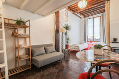 Completely refurbished with great finishes, very spacious and quiet 2nd floor ap Paris, France Bright Studio for 3 Entire rental unit vacation rental 8544837