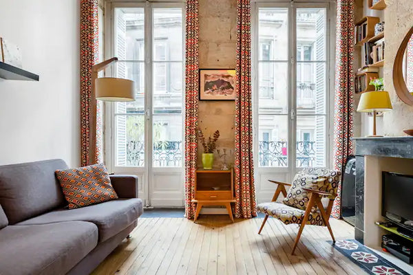 Cozy and charming studio  28 m2, on the  historic heart of Bordeaux. It was comp Bordeaux, France Cozy Studio with Balcony  Bordeaux Entire rental unit vacation rental 2808914
