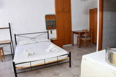 <b>License number</b><br />00001303187  Lenakakis Apartments 7 Entire rental unit vacation rental 51279456