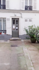 Situé dans un quartier animé et commerçant, agréable studio, tout confort, au 4è  Studio parisien Entire rental unit vacation rental 19070679