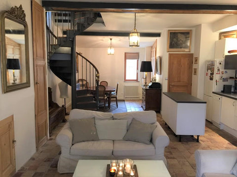 Au cœur historique de Lyon, dans le quartier Saint-Jean à proximité de l'hyperce  Apart duplex 70m² Vieux Lyon 1/4 pers Entire rental unit vacation rental 52283624