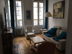 Appartement de charme, situé idéalement à 10 min à pied de la place Bellecour et Sainte-Foy-lès-Lyon, France Appartement de charme en plein coeur de Lyon Entire rental unit vacation rental 21875702