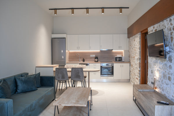 Feel the authentic cretan hospitality!PHILIKON Luxury Suites is a complex of 4 l Rethimnon, Greece Philikon Luxury Suite-Empneusis Entire rental unit vacation rental 595465274690886381