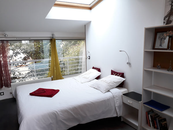 Dans Paris 12ème arrondissement, au calme. Charmante chambre lumineuse, de 16m², Paris, France PARIS PASSION Chambre 