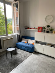 Charmant studio de 28m2 idéal pour jeune couple de passage où personne de passag Paris, France Charmant studio situé à place rouvilles Entire rental unit vacation rental 45501161