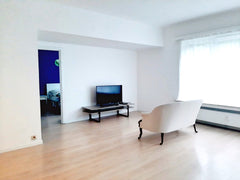 Forget your worries in this spacious and peaceful accommodation.<br /><br />An i Mons, Belgium Superbe appartement avec parking gratuit Entire rental unit vacation rental 659229318439687705