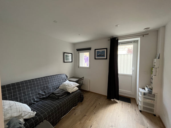Simplifiez-vous la vie dans ce logement paisible et central.<br /><br /><b>Licen Saint-Symphorien-sur-Coise, France Lyon 7 : appart. entièrement rénové dans résidence Entire condo vacation rental 747077175484184501