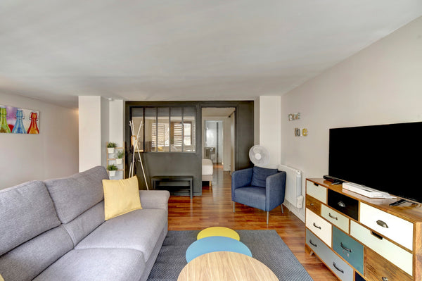 Le St Michel is a nice T2 apartment in the heart of St Michel district, located  Bordeaux, France LE SAINT-MICHEL | Cosy apartment near Downtown Entire rental unit vacation rental 43903661