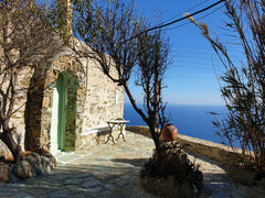 A peaceful house with a wonderful sea view, located in Ano Meria of Folegandros.  MYLOI Folegandros Studios (Merovigli) Entire cottage vacation rental 646021514969087060