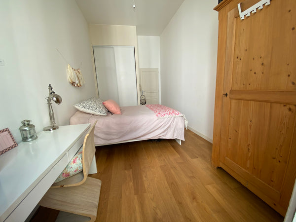 Nous vous accueillons dans une chambre privée dans un bel appartement  de 125m2  Lyon, France Chambre privée HYPER CENTRE dans bel appartement Private room in rental unit vacation rental 45363728