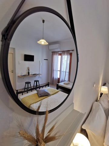 Sea Secrets is a fully furnished apartment 25sq.m., in a quiet little street the  Sea Secrets Syros, studio by the sea Entire rental unit vacation rental 634025420067935251