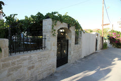 Villa "Stella" is situated right in the heart of Panormo, a beautiful picturesqu  Traditional house in Panormo center Entire home vacation rental 12789064
