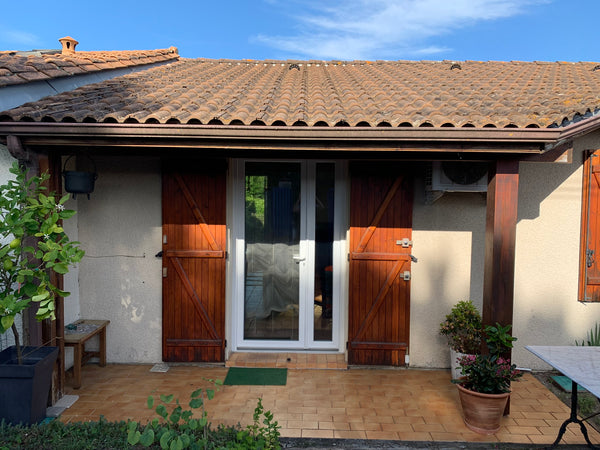 Agréable petite maison au calme, avec jardin et terrasse. 2 chambres (1 chambre  Bordeaux, France Maison avec terrasse et jardin au calme Entire home vacation rental 43472195