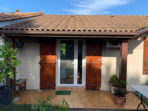 Agréable petite maison au calme, avec jardin et terrasse. 2 chambres (1 chambre  Bordeaux, France Maison avec terrasse et jardin au calme Entire home vacation rental 43472195