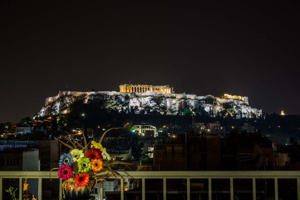 Splendid, pristine & cleverly interior arranged airy flat with uninterupted, cle Athens, Greece Enjoy view of Parthenon@sunny flat in the center Entire rental unit vacation rental 33881866