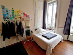 Belle chambre privée dans un appartement typique Lyonnais au cœur de la Presqu’î Fontenay-sous-Bois, France Belle chambre privée sur la Presqu’île de Lyon Private room in bed and breakfast vacation rental 741886860462667204