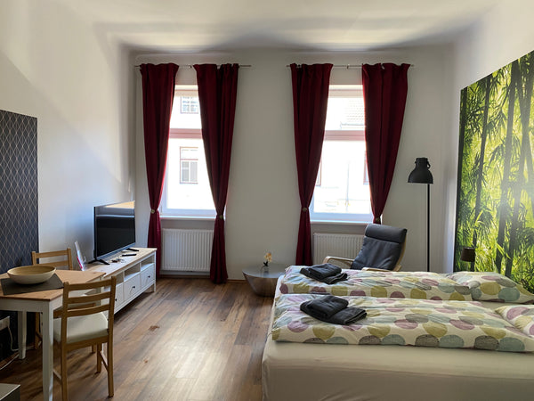 The Apartment is optimal for up to 2 people (Boxspring bed for 2 people). The ap Vienna, Austria Kleinwohnung beim Reumannplatz (U-Bahn) Entire rental unit vacation rental 588756875739841546