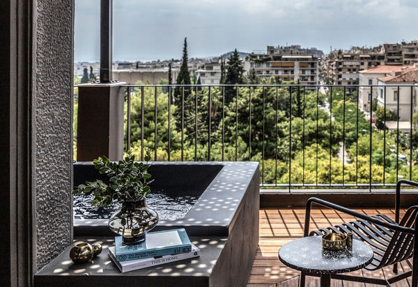 We love places with a past and stories to tell. The Modernist Athens settled int Thessaloniki, Greece XLarge Room with Acropolis view with Jacuzzi Room in hotel vacation rental 47041453