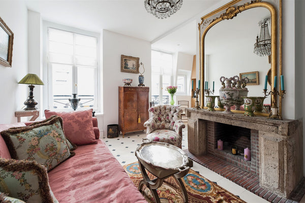 We host you in a jewel of an apartment. Opulent, stunningly decorated in Napoleo Paris, France a DIAMOND in Saint Germain des Prés Entire rental unit vacation rental 9558677