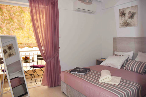 Angella House is a superior apartment in the heart of the city of Rethymno! Here Rethimnon, Greece Angella House Entire rental unit vacation rental 25669214