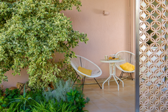 Stylish, tastefully decorated Luxe Apartment, steps from the beach and the town' Agios Nikolaos, Greece Design Studio with Garden View, Bellevue Suites Entire rental unit vacation rental 49171543