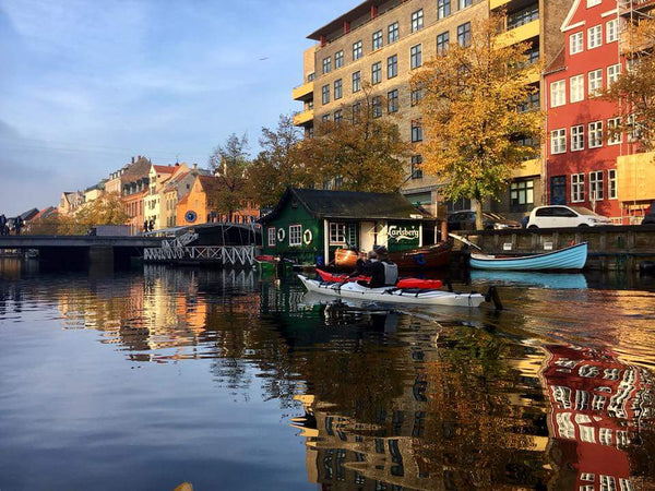 Located in lovely Christianshavn, close to everything there is to see in CPH. Tw  Cozy, bright flat + WIFI + bikes. Entire rental unit vacation rental 1577888