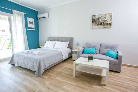 Brand new just renovated apartment in the heart of Athens<br /><br /><b>License  Peristeri, Greece Raise comfy studio in the heart of Athens 1 Entire rental unit vacation rental 33134411