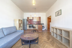 Užijte si Prahu s bydlením kousek od Anděla, kam se dostanete do 5 minut. Do 10   Útulný byt blízko centra Prahy Entire rental unit vacation rental 52271534