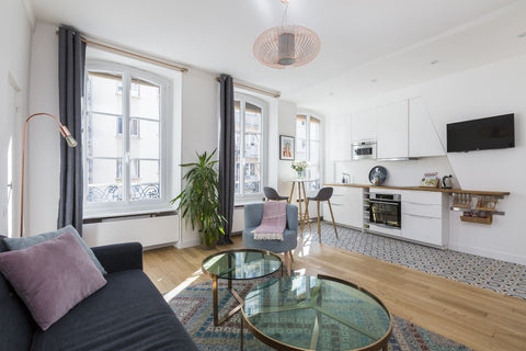 Appartement typiquement parisien de 50m2 situé dans le Nord du 15ème arrondissem Paris, France Appartement 3P de 50m2-rénové - Paris 15 - Mairie Entire rental unit vacation rental 19835809