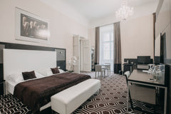 This stylish place is close to must-see destinations.  Large double room in the city centre Room in hotel vacation rental 572806105822101372