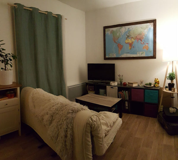 Ce petit appartement de 27m² est idéalement situé à quelques minutes des transpo Toulon, France Appartement proche place d'Italie Entire rental unit vacation rental 21792339