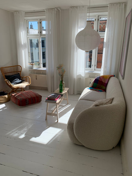 Lejligheden ligger i en charmerende ældre bygning i hjertet af København. Lejlig Copenhagen, Denmark Idyllisk lejlighed i centrum Entire rental unit vacation rental 50353399
