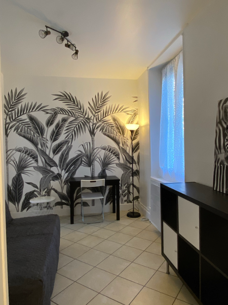 Simplifiez-vous la vie dans ce logement de 30m2  paisible et lumineux pour vos v Lyon, France Loger dans une Maison avec vue sur jardin à Lyon Entire rental unit vacation rental 51417107