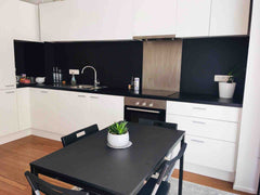 L'appartement a été rénové complètement en 2018. Il est fonctionnel et très bien Brussels, Belgium Appartement rénové avec cour, rue tranquille Entire rental unit vacation rental 7406146