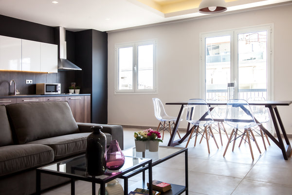 Enjoy the iconic design, with a warm touch and the modern Greek temperament. Clo Athens, Greece 3BD 8th floor Penthouse in Syntagma Entire rental unit vacation rental 19499438