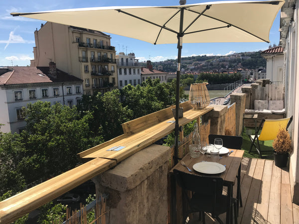 Situé au 5ème étage avec ascenseur notre appartement fait le plein de lumière sa Toulouse, France Appartement lumineux avec balcon sur les berges Entire rental unit vacation rental 29027457