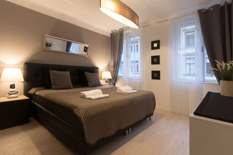 As close as you can get to the city center. Just one walking minute from Stephan Vienna, Austria THE CENTER APARTMENT Entire rental unit vacation rental 18310183