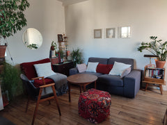 Appartement de 35m2 dans un immeuble calme et lumineux, situé en plein cœur de B Paris, France Appartement lumineux sous les toits de Belleville Entire rental unit vacation rental 15140583