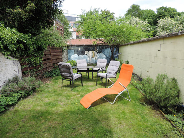 Room of 2,3 by 3 meter, single bed on 2nd floor, sanitary facilities on 1st floo Antwerp, Belgium Room at 20 min.' walk from center Private room vacation rental 6004053
