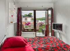 ONLY 15 MINUTES BY TRAM TO THE CITY CENTRE - HISTORICAL HEART OF PRAGUE OR WENCE Prague, Czechia MODERN COSY STUDIO-terrace,garage-centre 15 min Entire condo vacation rental 14850113