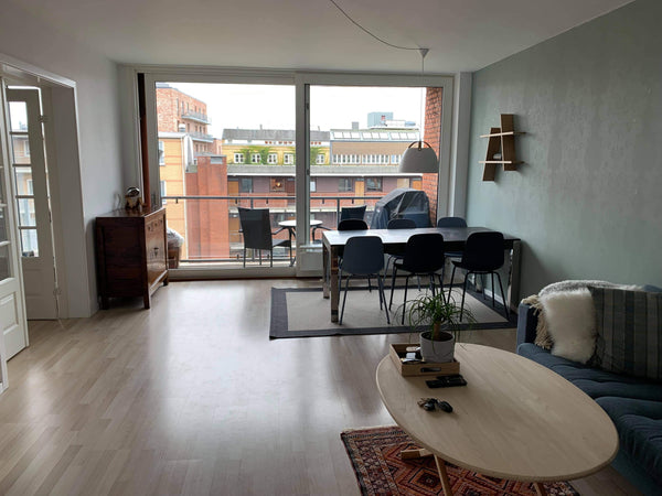 Large apartment in Frederiksberg close to theatres, shopping, and a two-minute w  Frederiksberg 2BD/1BA Balcony FreeParking Entire rental unit vacation rental 633914122350960120