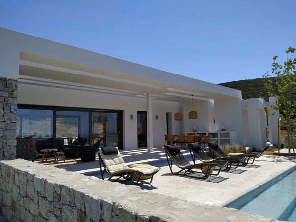 This Villa can sleep up to 8 adults and a baby/child in a baby cot. It consists   Hidden Hill South Villa in Naxos Entire villa vacation rental 32520094