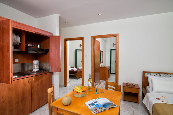 The apartment features two separate bedrooms one with a double bed and the other  Central Cozy Apt 150m from beach! Entire rental unit vacation rental 7104837
