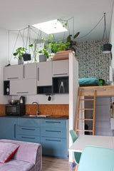 Appartement entièrement rénové.Il est lumineux,confortable. Une chambre, cuisine Bordeaux, France T2 avec balcon, proche marché des capucins Entire condo vacation rental 49559707