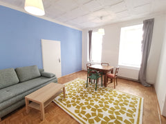 PLEASE READ<br />Classical Viennese Old Building - Budget Apartment!<br /> <br / Vienna, Austria Cosy apartment near Westbahnhof Entire rental unit vacation rental 28773582