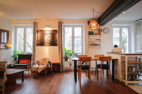 Appartement chaleureux et lumineux situé à l’intersection des quartiers Canal Sa Paris, France Appartement lumineux 70m2 près du Canal St-Martin Entire rental unit vacation rental 23721833