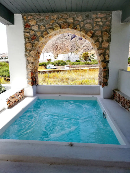 The Loukas and Emma Houses is a complex that offers spacious apartments and stud  Loukas&Emma: Three Bedroom apartment with hot tub Entire condo vacation rental 3650727